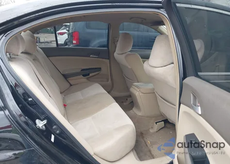 2009 Honda Accord 2.4 Lx-P z USA, uszkodzony, nr VIN 1HGCP26429A138971